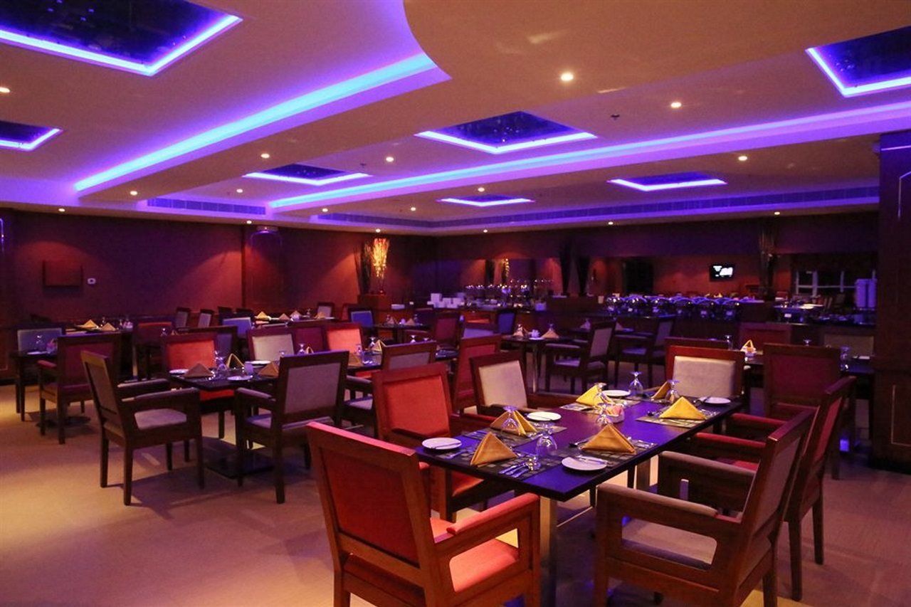 Royal Phoenicia Hotel 4*